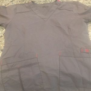 Small wonderwink scrub top